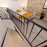 Villa Agora -