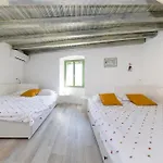 Agora - Betina (Sibenik-Knin)